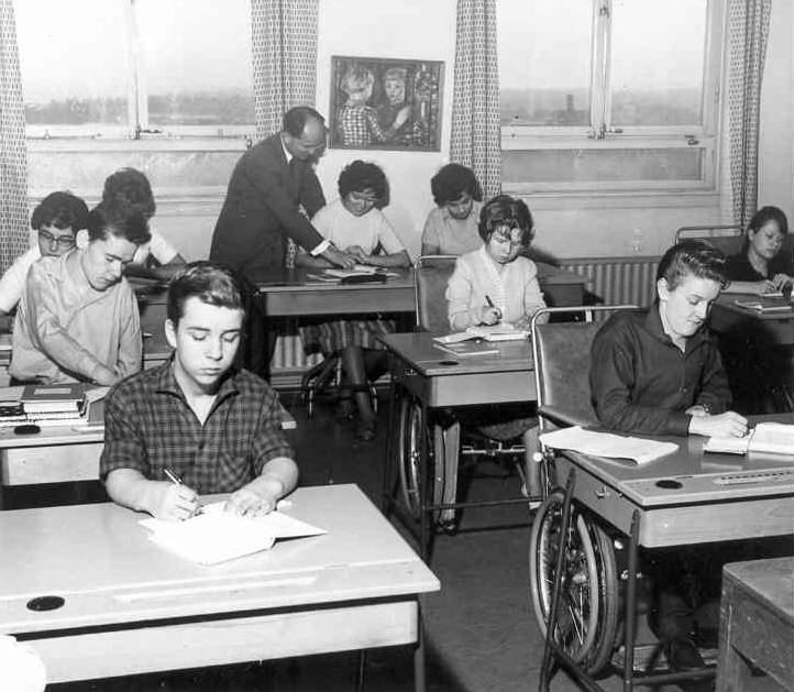 Klass 4:4 i klassrummet på 8 tr 1963-64.