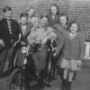 Grupp med cykelvagn slutet av 1940-talet