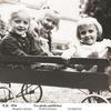 Tre glada små flickor 1954.
